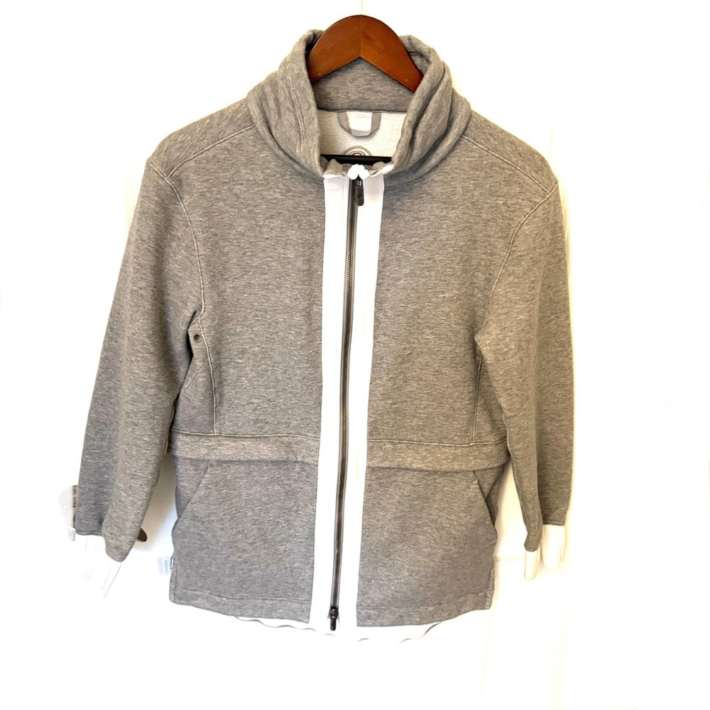 Lululemon Light As Warmth Jacket Size 6